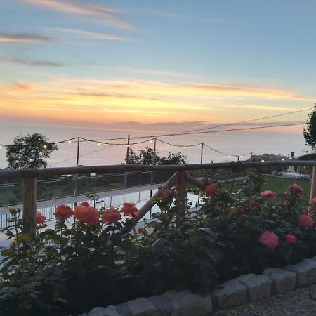 Borgo Rosso Di Sera Resort San Lucido Extérieur photo