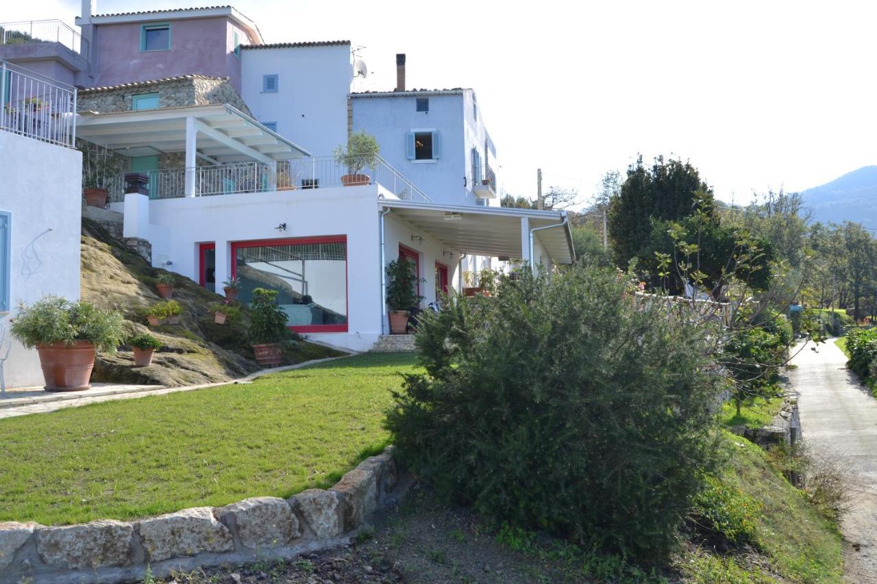 Borgo Rosso Di Sera Resort San Lucido Extérieur photo