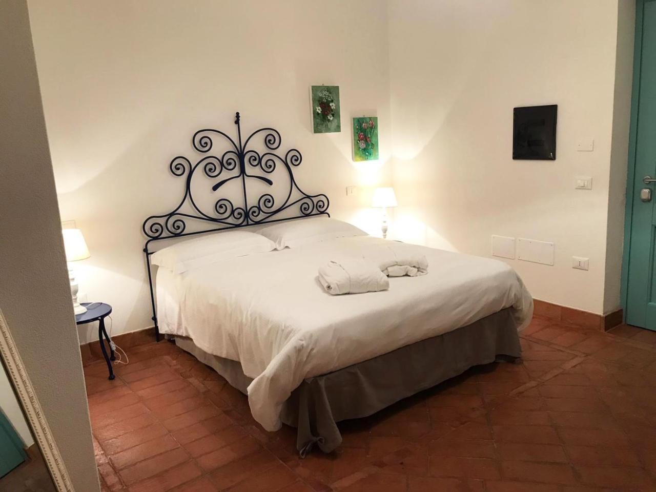 Borgo Rosso Di Sera Resort San Lucido Extérieur photo