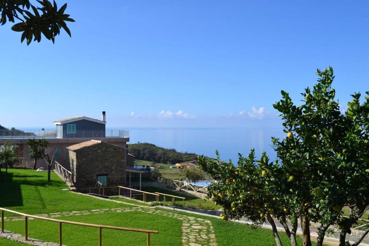 Borgo Rosso Di Sera Resort San Lucido Extérieur photo